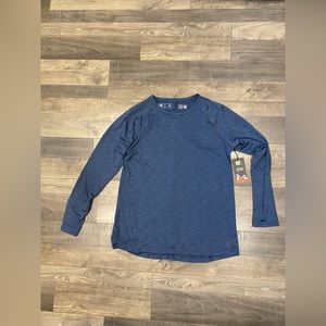 NWT Mountain Hardware long sleeve